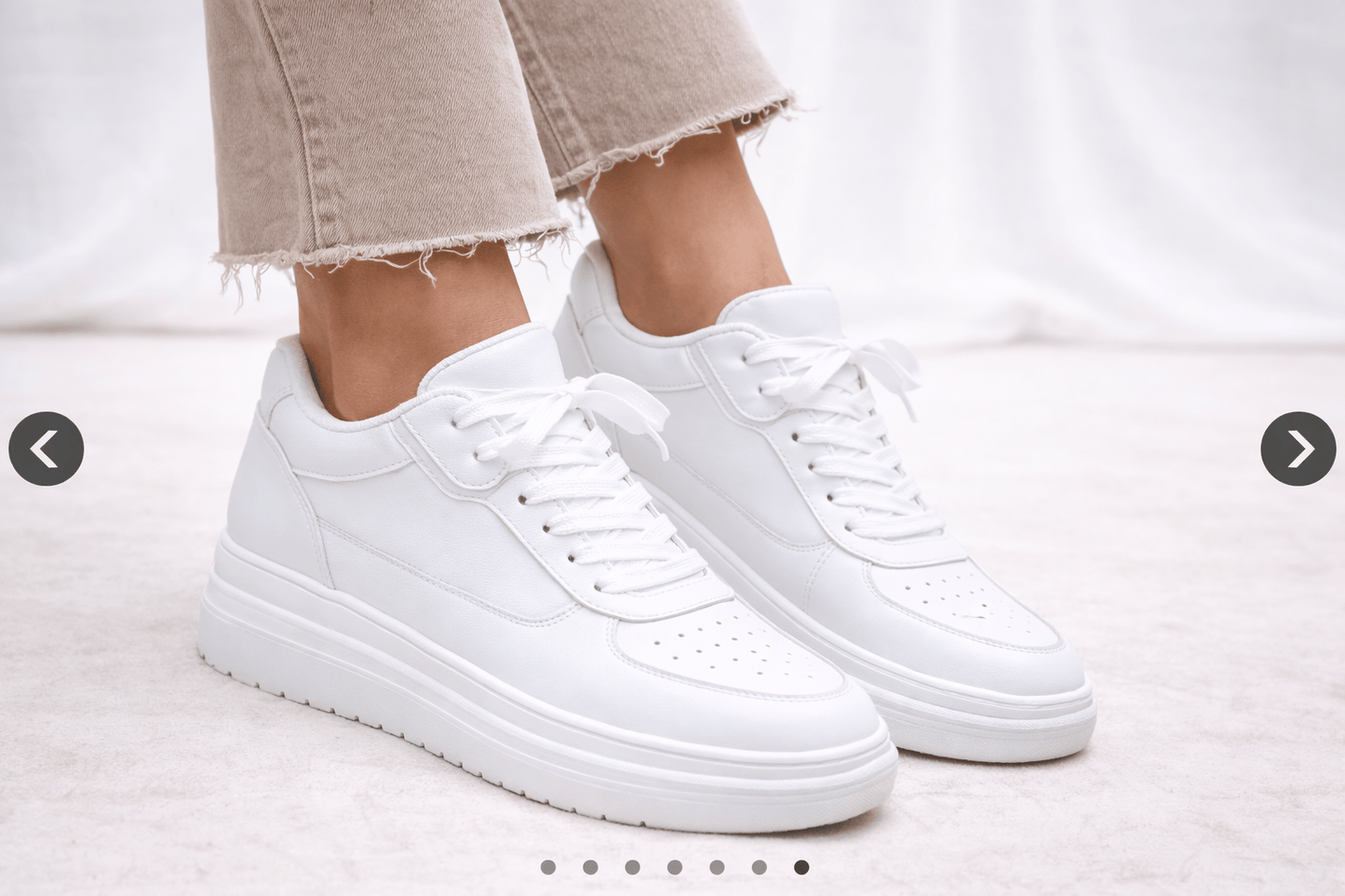 Chaussure réhaussée pour femme